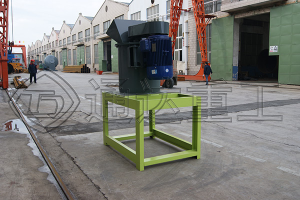 雞糞堆肥發(fā)酵制作成有機(jī)肥