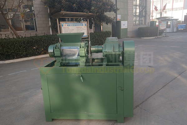 對輥擠壓造粒機