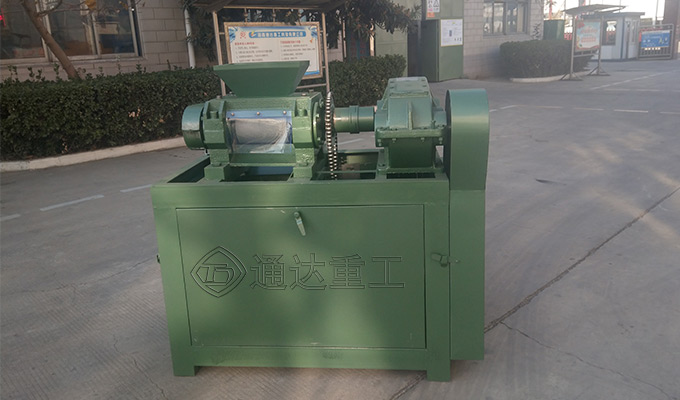 干粉對輥擠壓造粒機(jī)設(shè)備