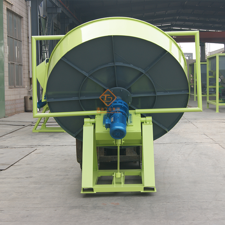 用圓盤造粒工藝生產(chǎn)豬糞有機肥合適嗎?